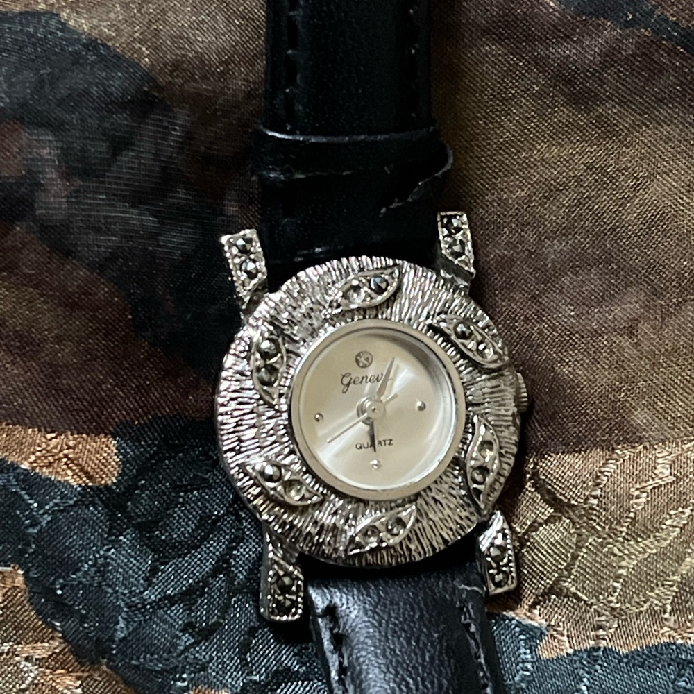 Geneva Silver and Black genuine leather Watch